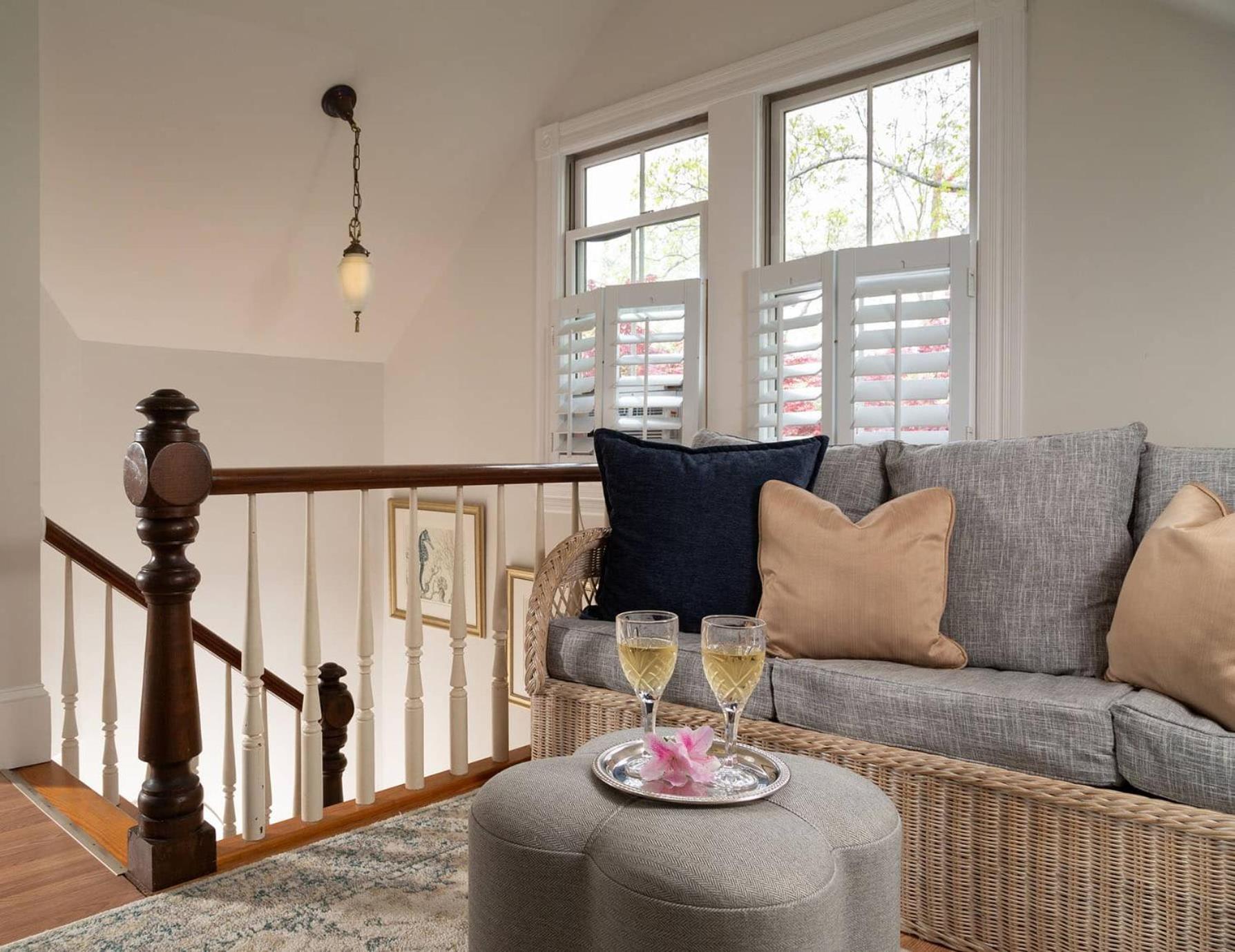 White Doe Inn Bed & Breakfast Мантео Екстер'єр фото