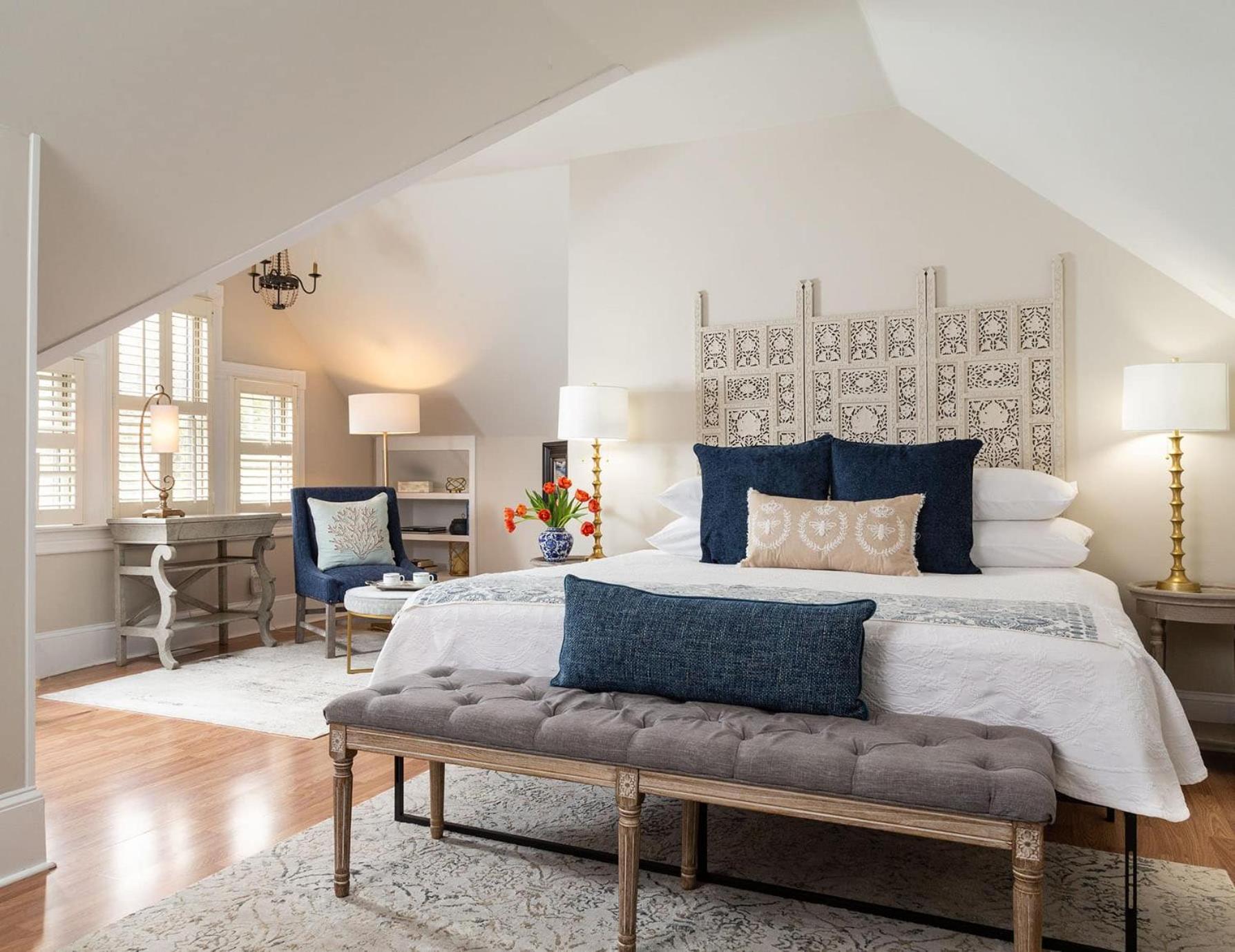 White Doe Inn Bed & Breakfast Мантео Екстер'єр фото